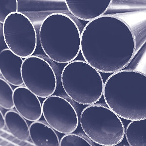 Photo de tubes construction acier ronds avec un filtre bleu.